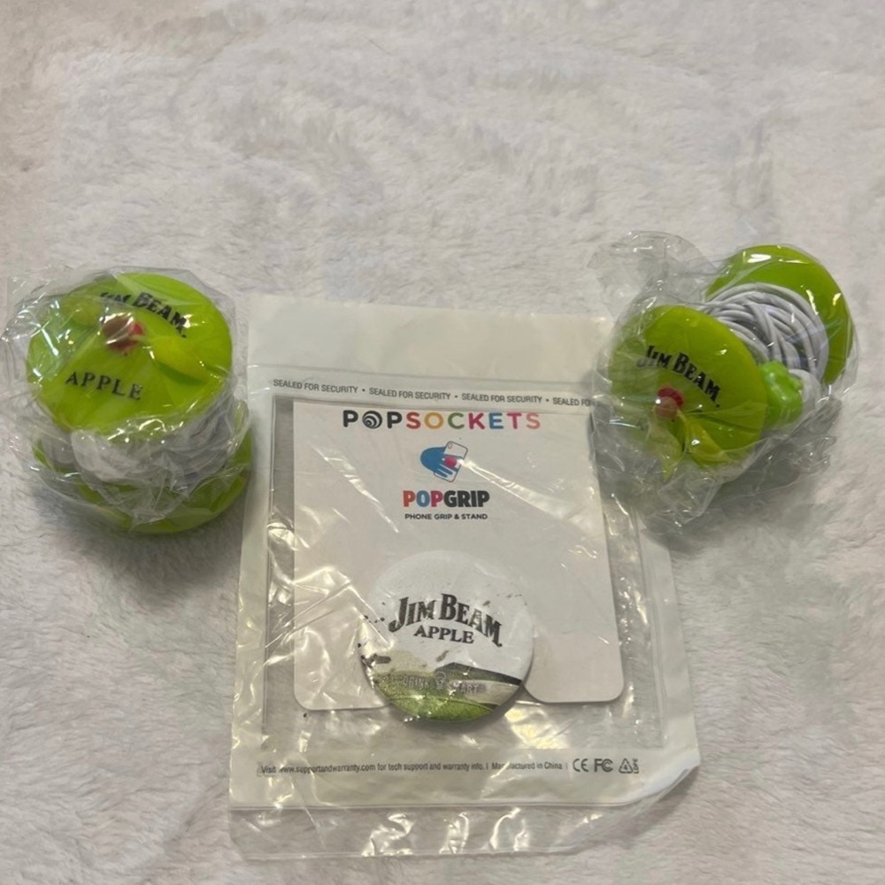 Jim Beam Apple Bundle of 2 head phones and 1 popsocket